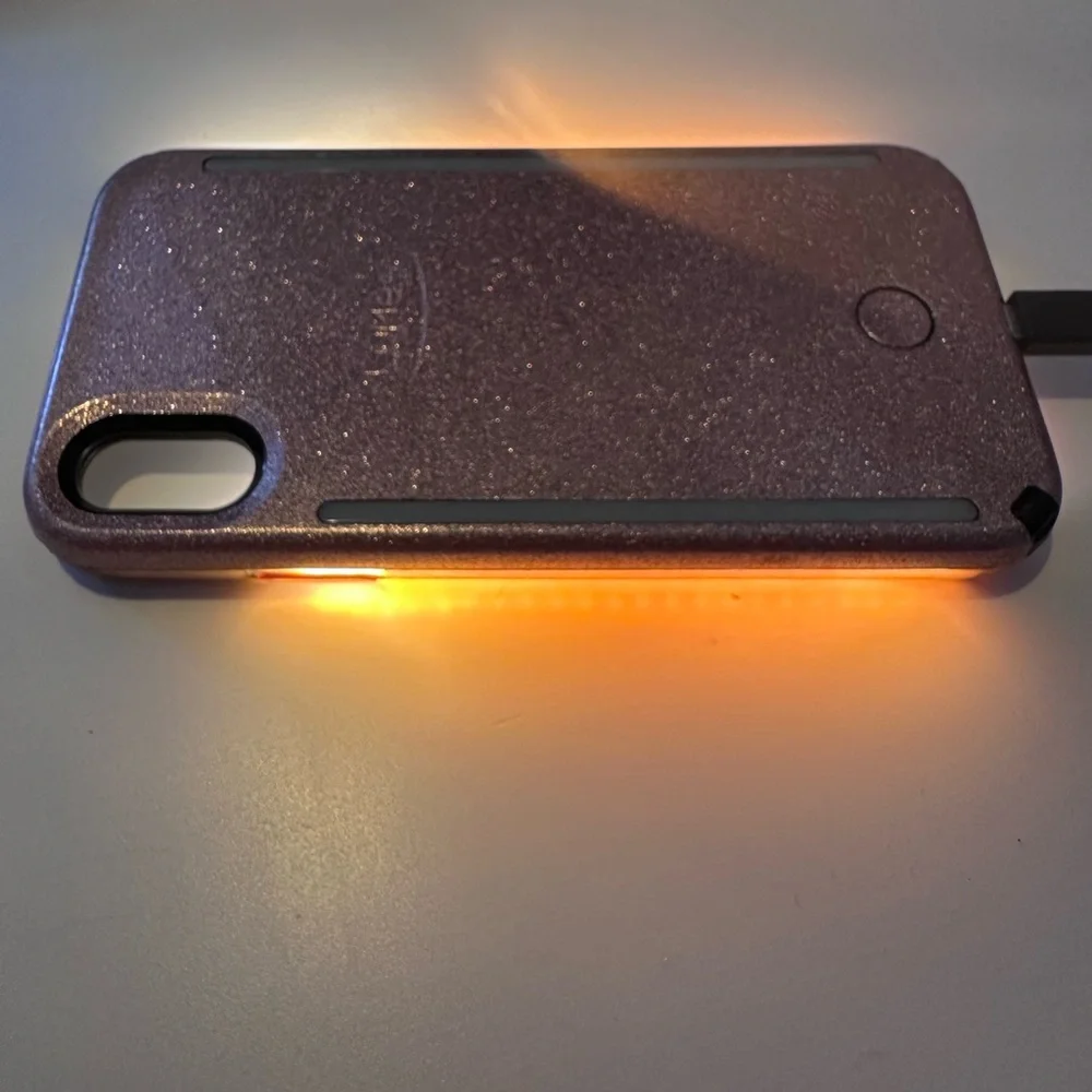 📱✨ Lights, camera, SELFIE 💁‍♀️💡💖  LuMee Pink Glitter Case for iPhone XR ✨📱